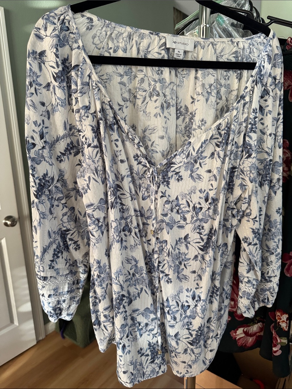 Gorgeous XL Gold Accented Blue Floral Peasant Blouse